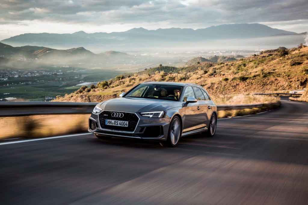  Audi RS4 Avant 2018