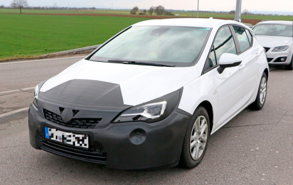 Opel Astra Facelift 2019 замечен на испытаниях в Германии