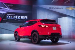 2019 Chevrolet Blazer rear three quarters 2