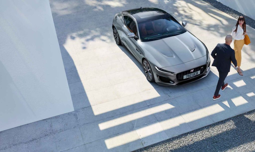 Jaguar F-Type 2020. Первый взгляд на обновленный родстер.