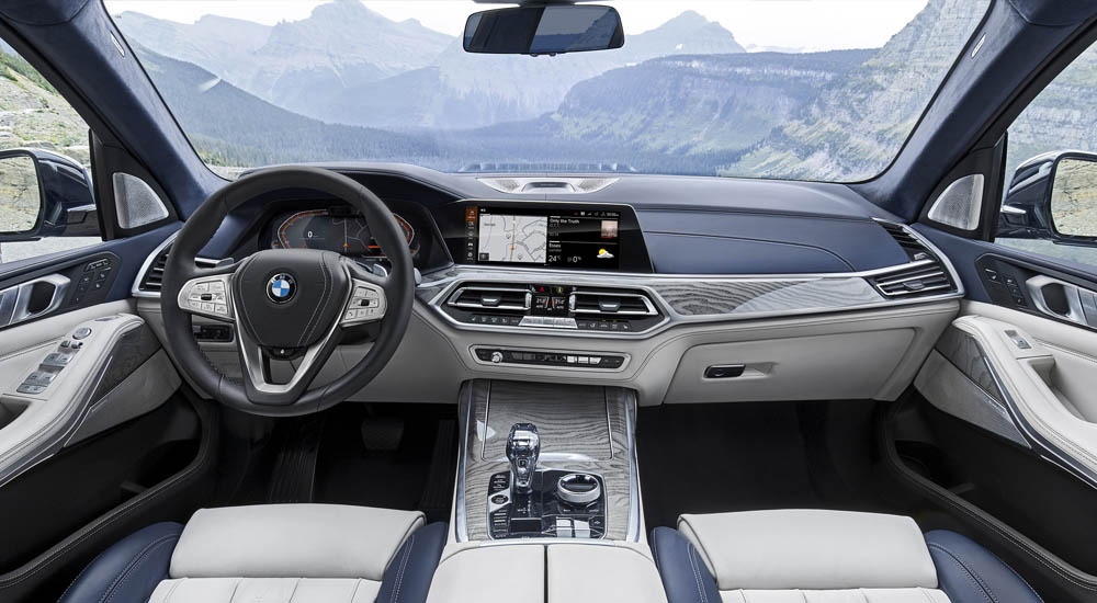 BMW X5 и BMW X7. Сравнение спецификаций роскошных внедорожников.